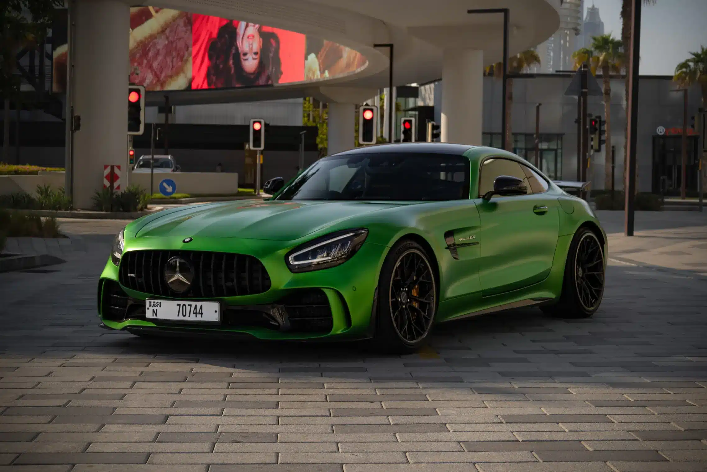 Rent mercedes amg gt R Car