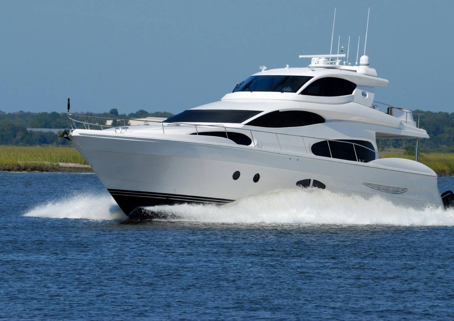 yacht rental Dubai