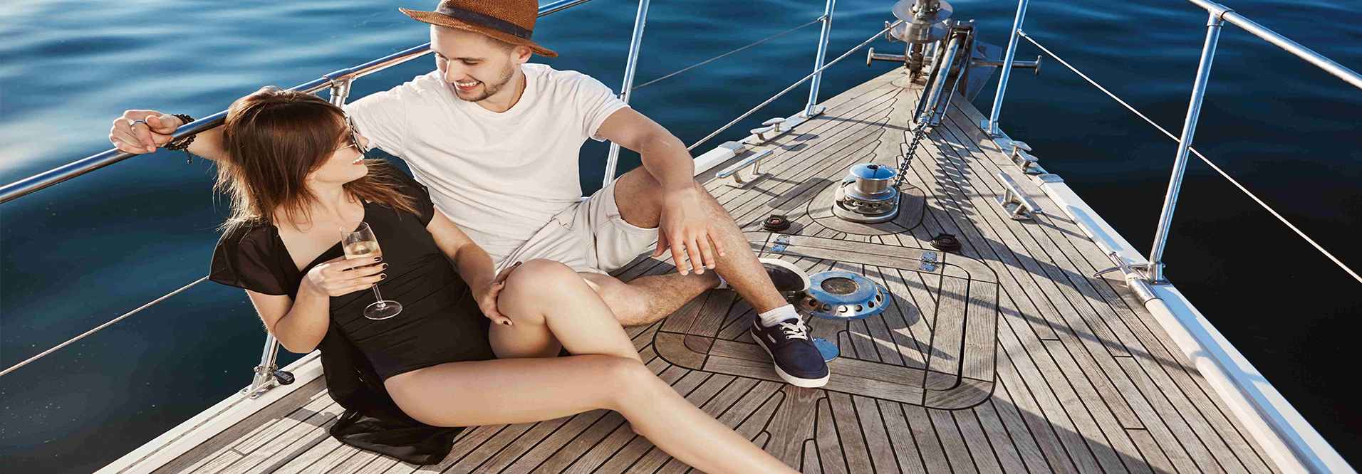 What To Expect From A Dubai Luxury Yacht Charter Experience