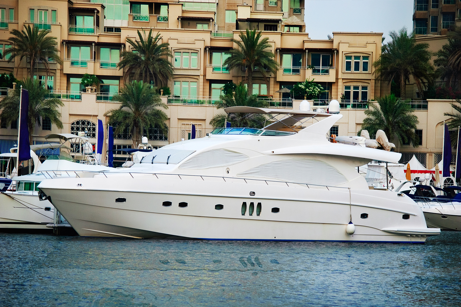 The Growth of the Charter Yacht Dubai Market: Trends & Future Outlook
