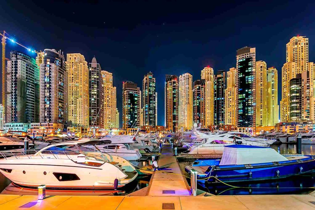 What Makes A Yacht Cruise In Dubai A Must-Do Experience For Tourists